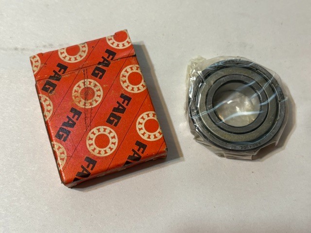 LOT of 6 – FAG Germany 6004-2ZR C3 Bearings, Plus 1 6202-22R, Plus 1 Unmarked
