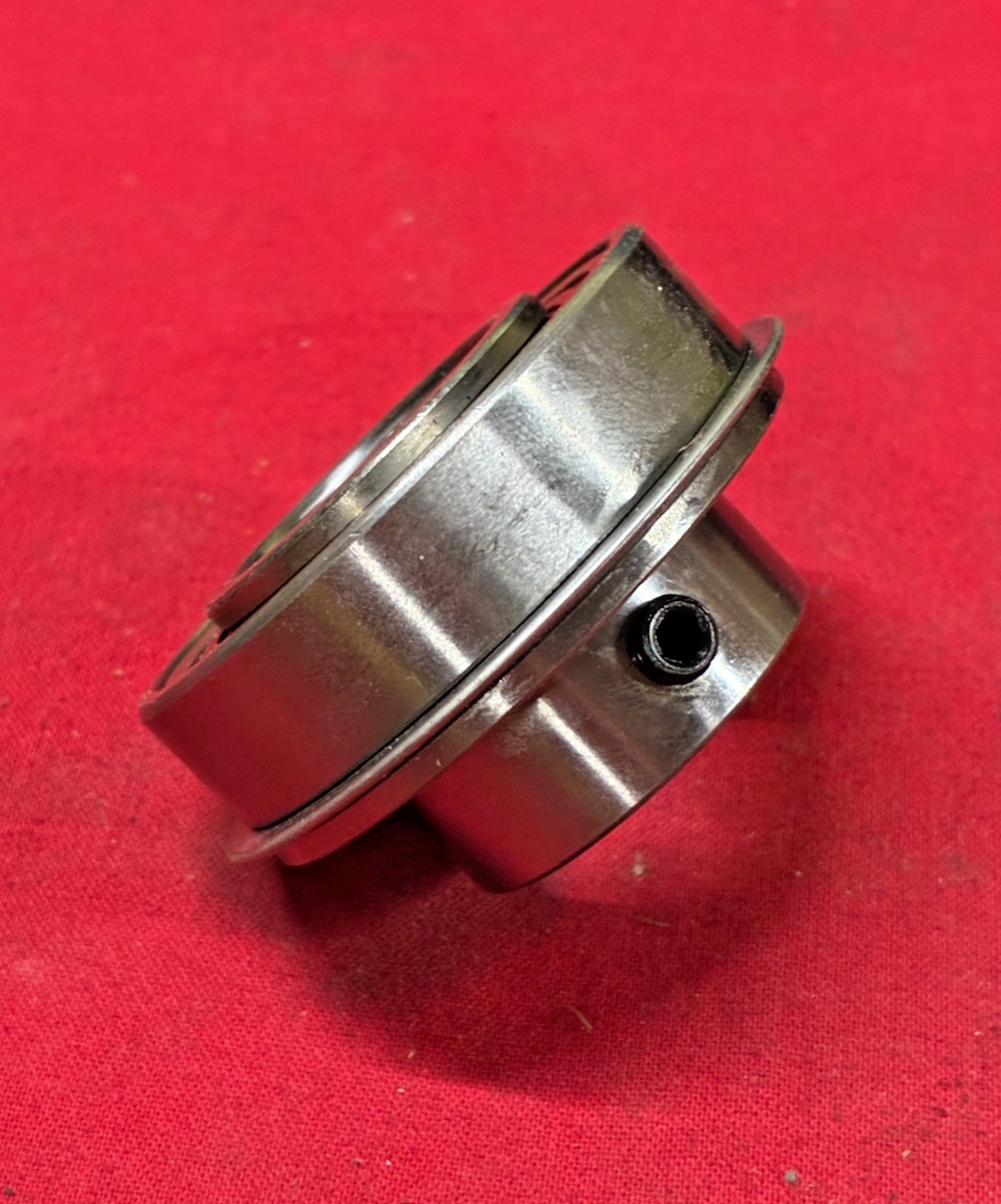 JAF 7616DLG SINGLE-ROW DEEP GROOVE BALL BEARING BORE: 1″ OD: 2″