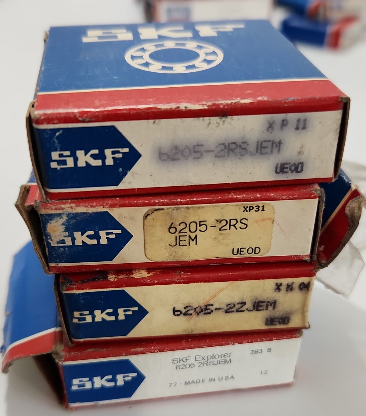 *NEW HUGE SURPLUS SALE* SKF 6308NRJEM 6307JEM 62082RSJEM 6306ZJEM 63052ZJEM