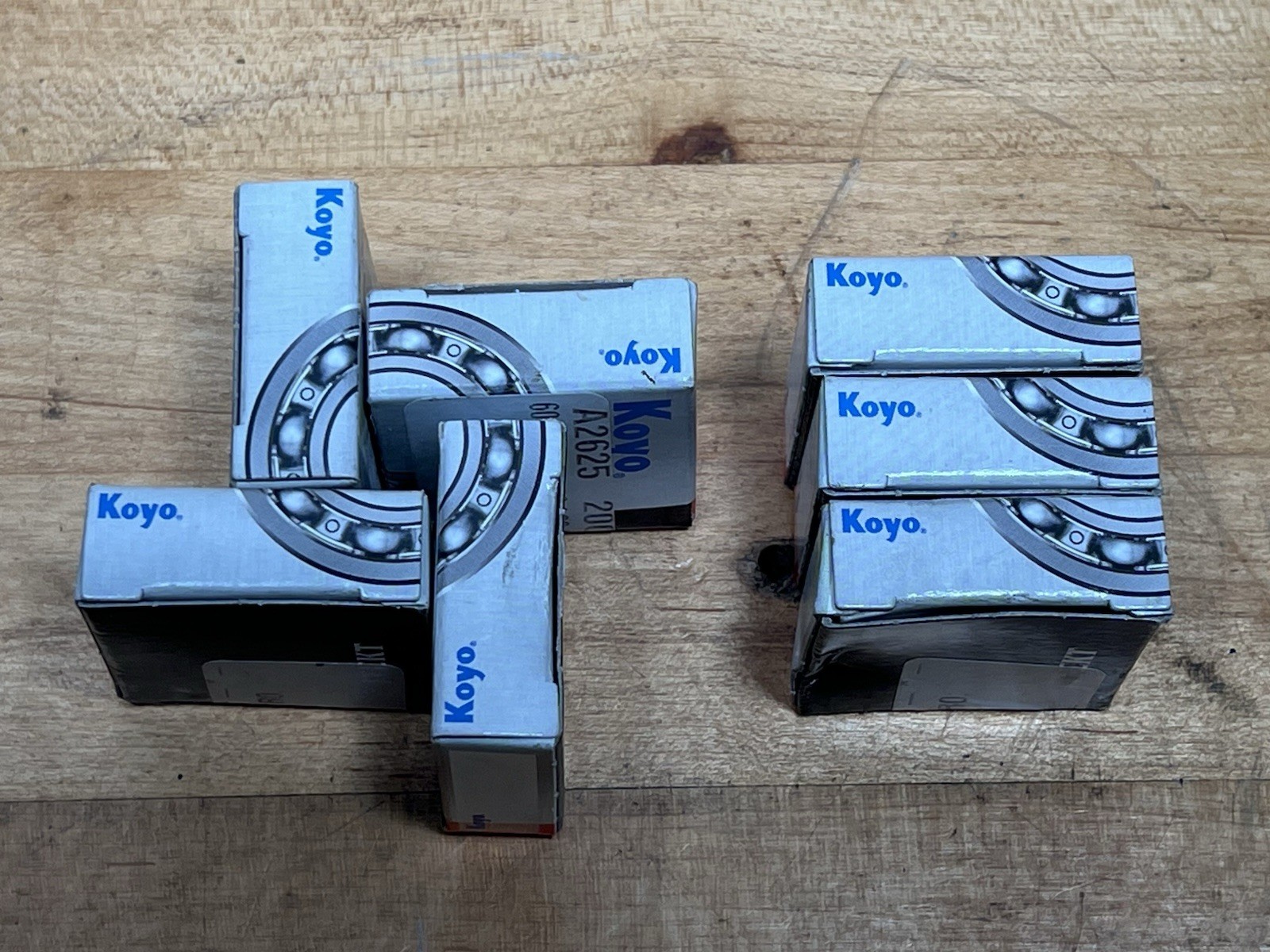 Lot of 7 Koyo 6001-2RS-C3-GXM 12mm x 28mm x 8mm Metal Shielded Bearings – NEW