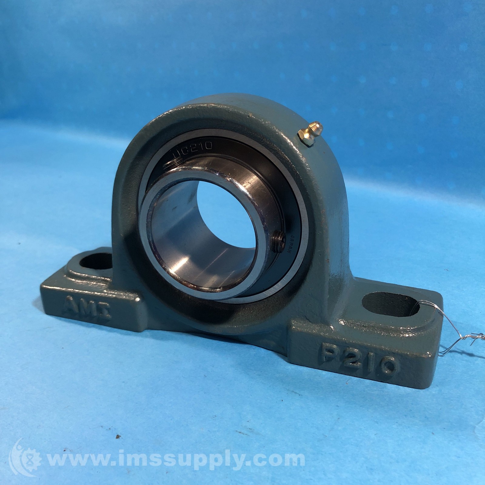 AMI Bearings, Inc. UCP210 Pillow Block Bearing FNIP