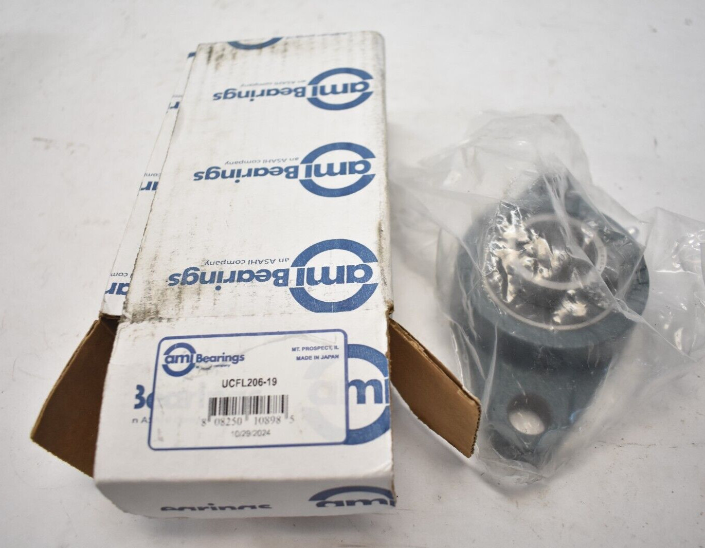 AMI Bearings Single Row Ball Bearing Tool 1-3/16″ Wide Set Screw 2 Bolt Flange