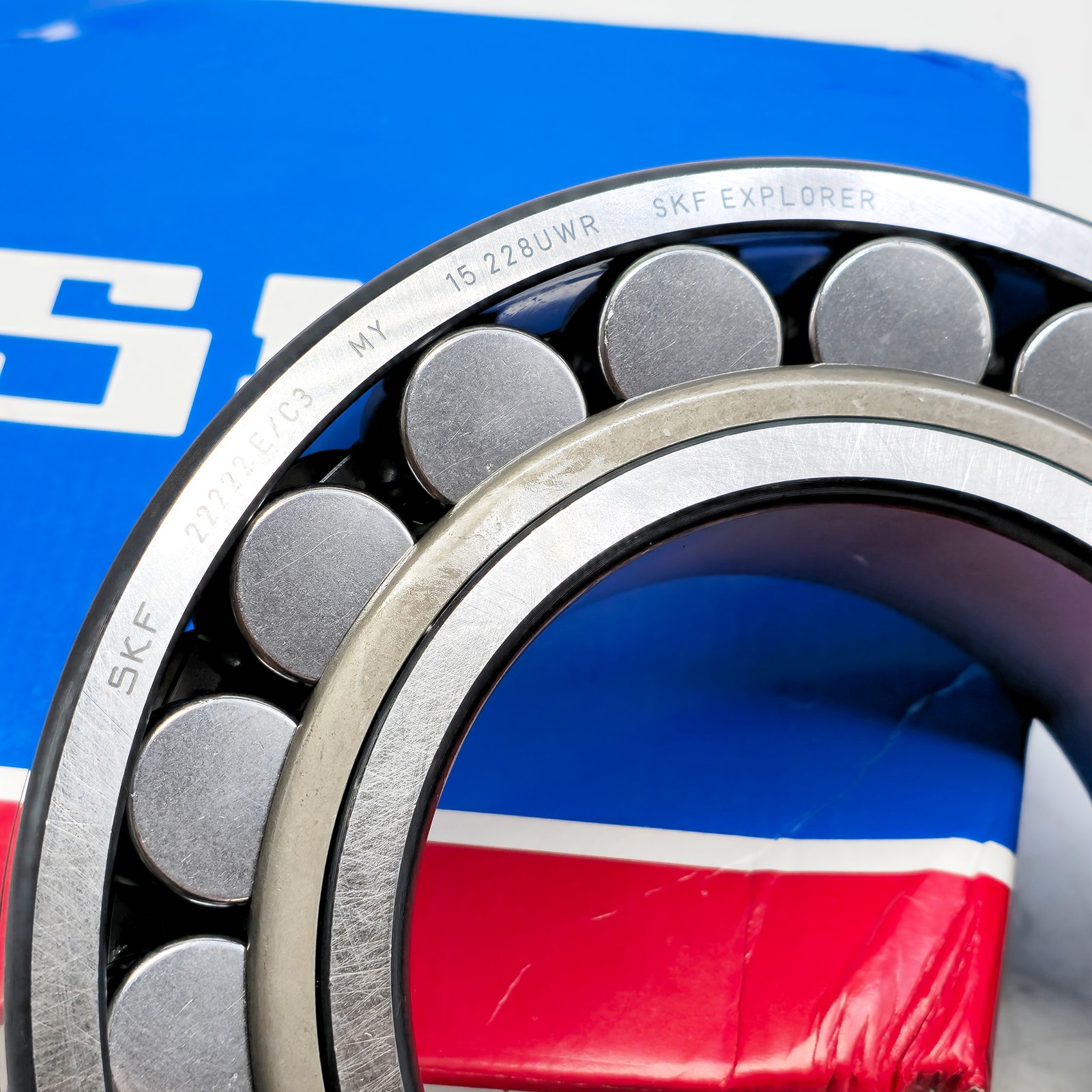 NEW Spherical Roller Bearing For SKF 22222 E C3 110x200x53mm