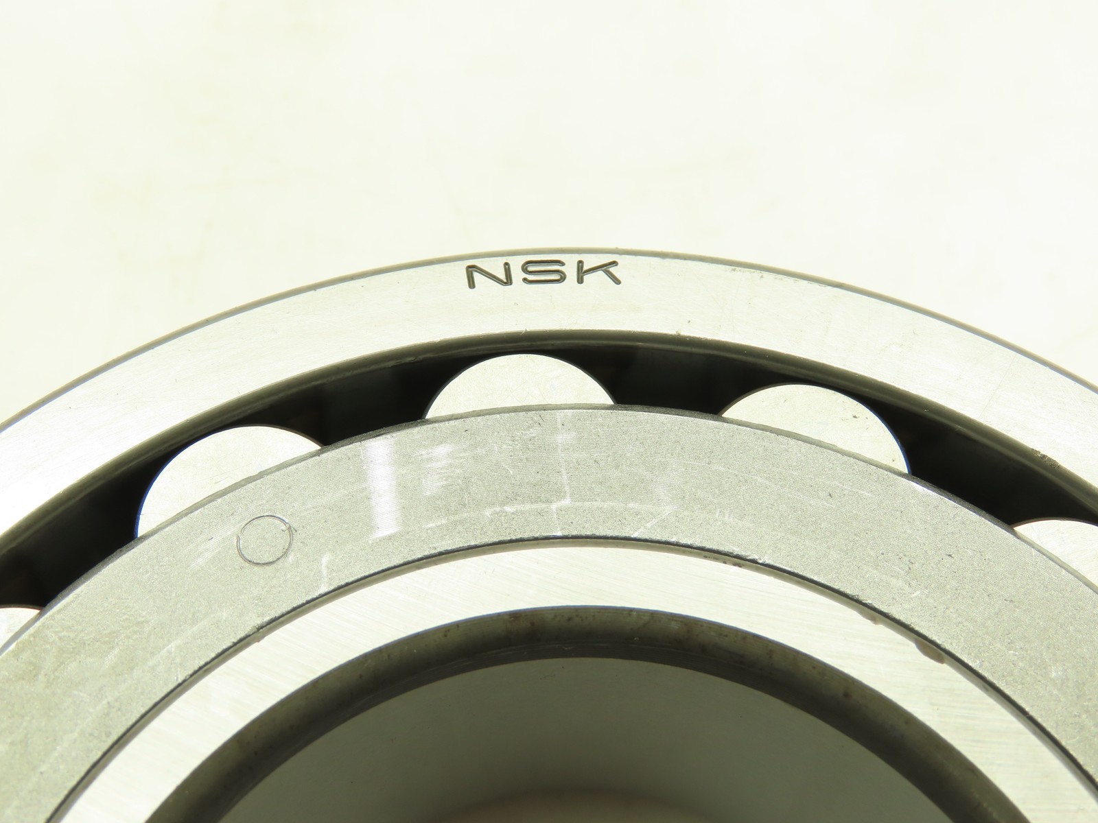 NSK Spherical Roller Bearing Bore Dia. 2.5591″ Outside Dia. (In.) 5.5118 140mm