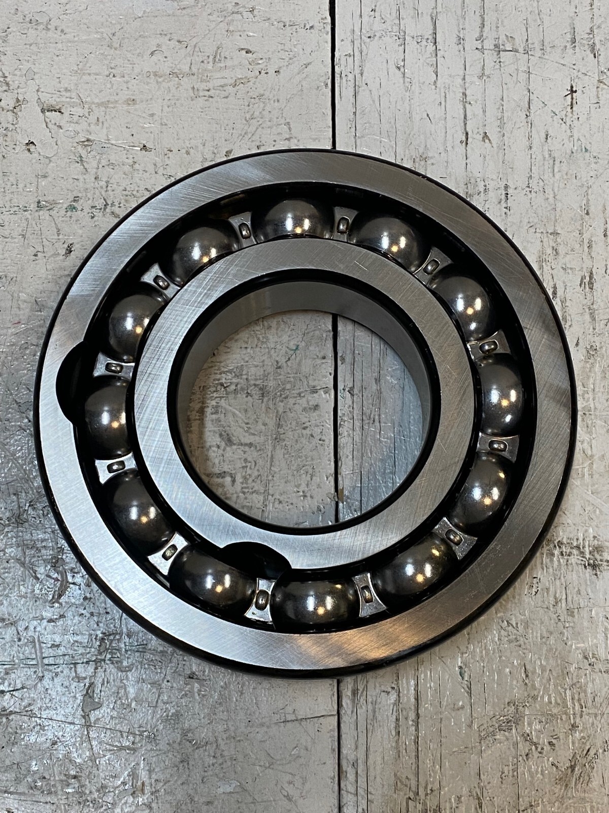 NTN BL321 Single Row Ball Bearing 105 mm ID, 225 mm OD, 49 mm Width