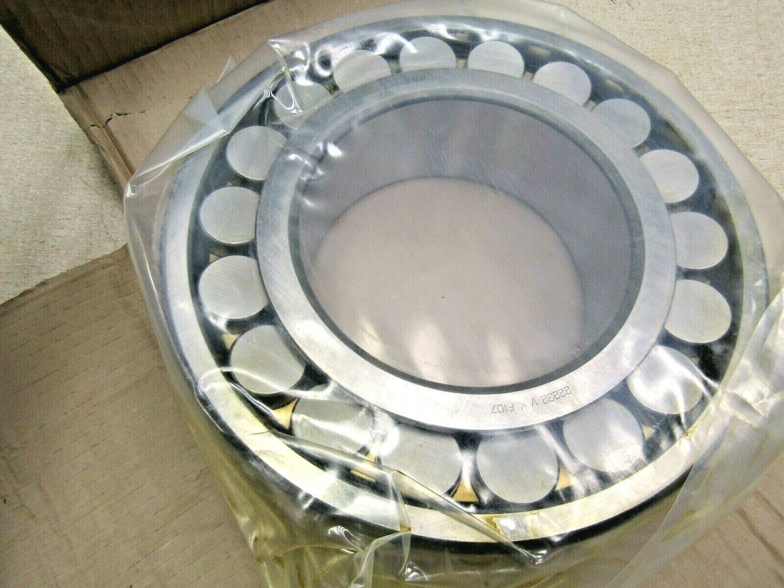 SNR NTN 22232VKW33 160mm X 290mm X 80mm Taper Bore Spherical Roller Bearing