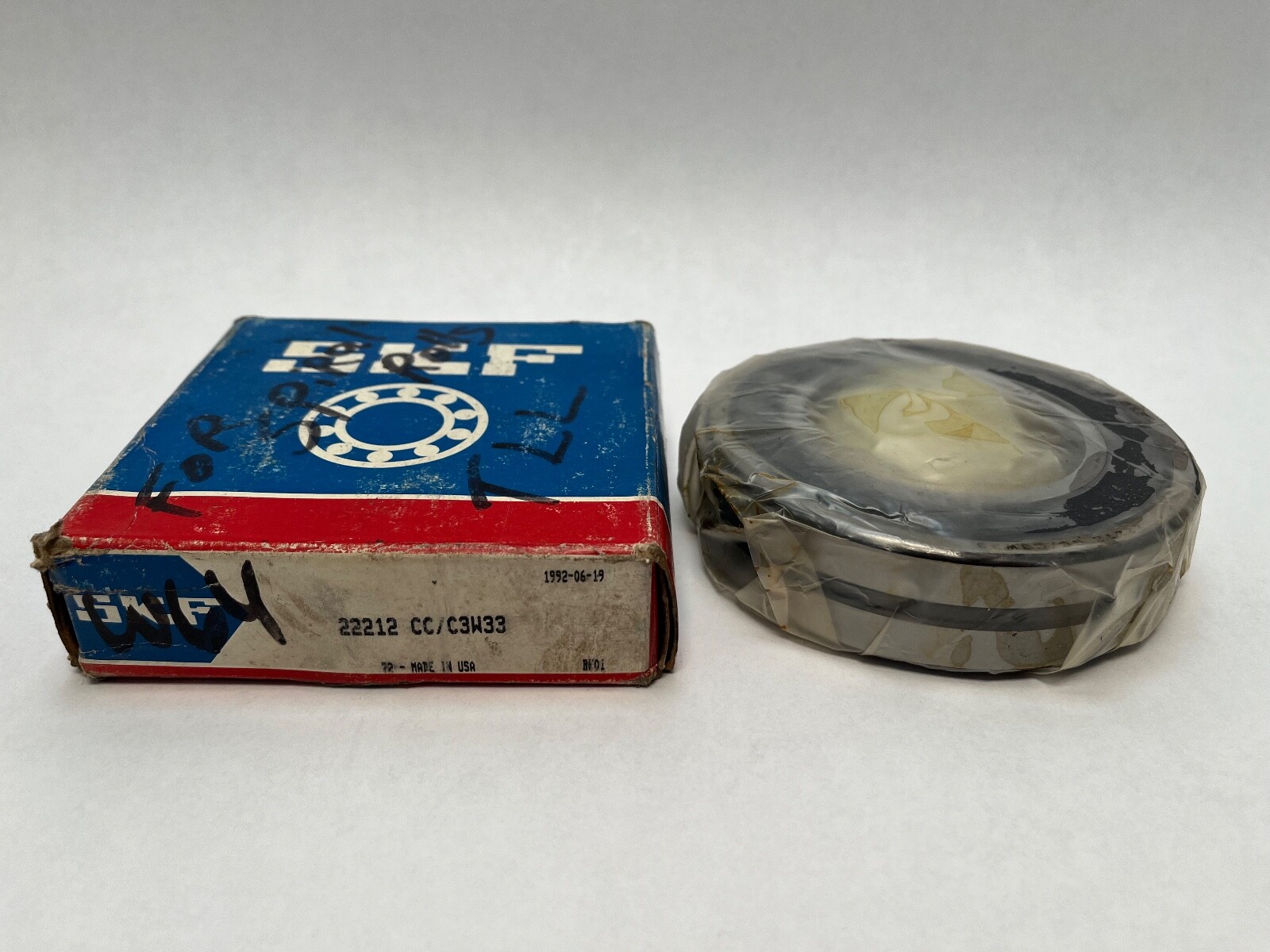 SKF 22212-CC/C3W33 Spherical Roller Bearing 60x110x28 mm 22212-CC/CJ-C3-W33 USA