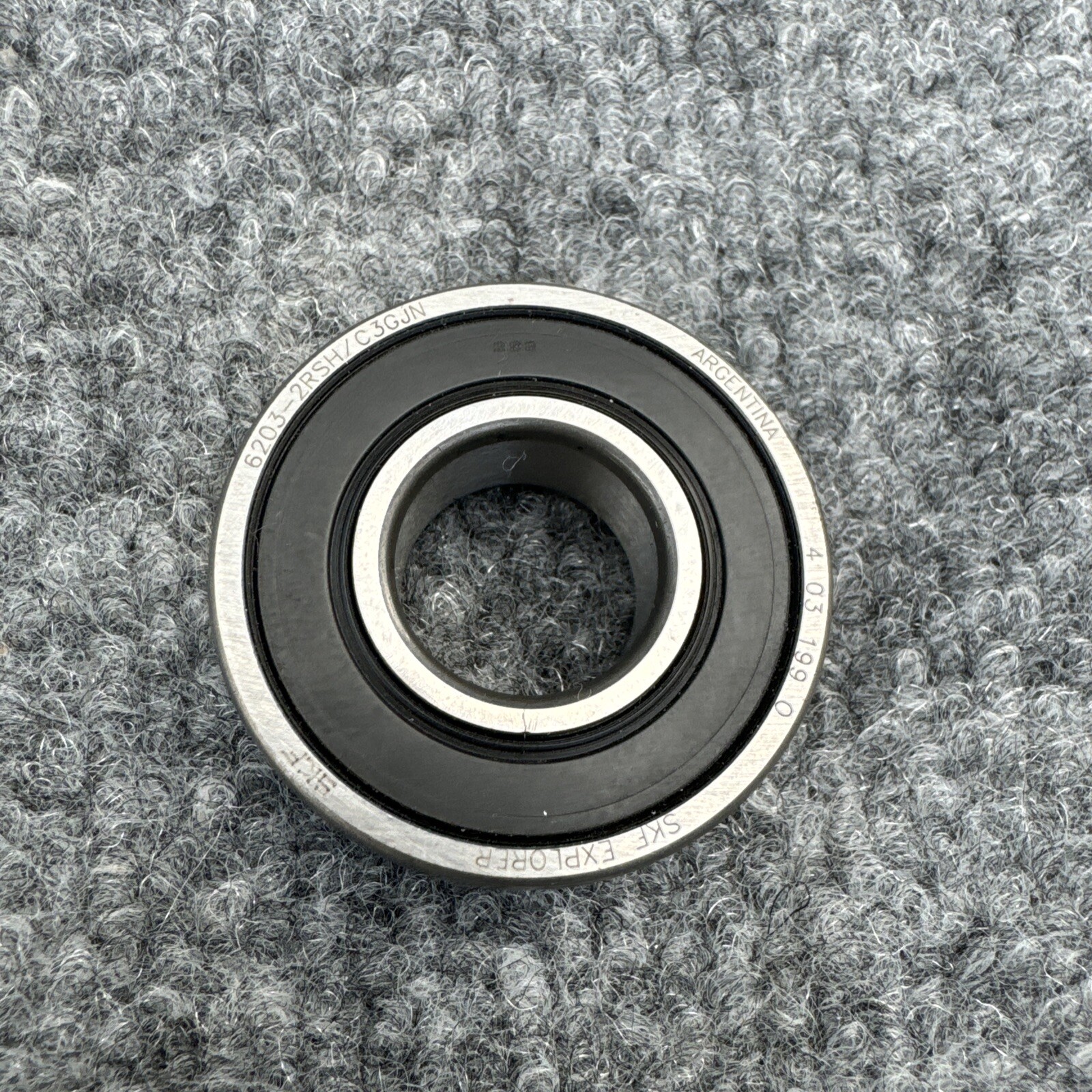 Lot of 2 – SKF 6203 2RSH/C3GJN Deep Groove Radial Ball Bearing New