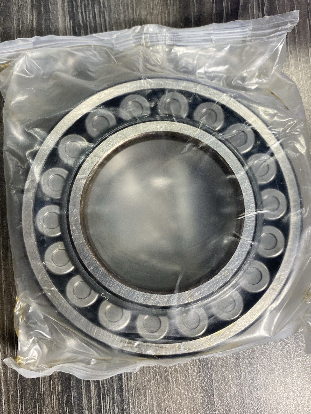 NSK 22209EAE4 Spherical Roller Bearing • 45mm Bore • Cylindrical • High‑Capacity