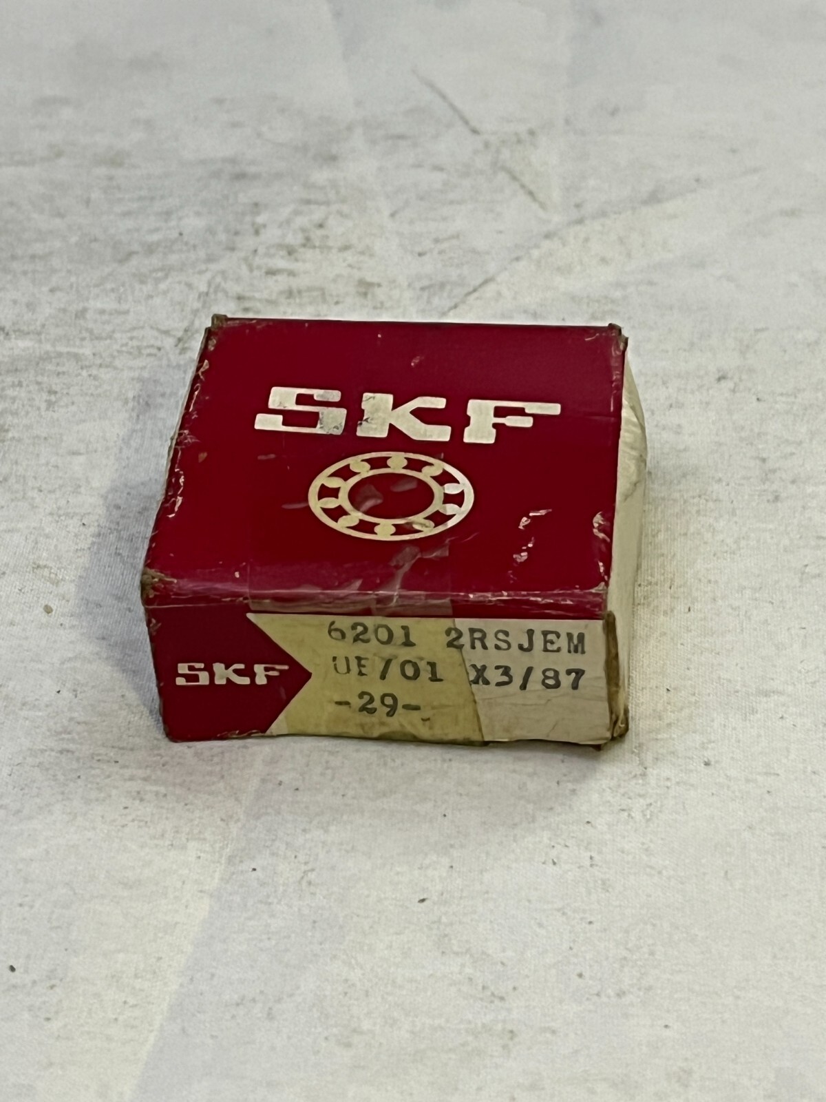 SKF 6201 2RSJEM Single Row Ball Bearing NOS