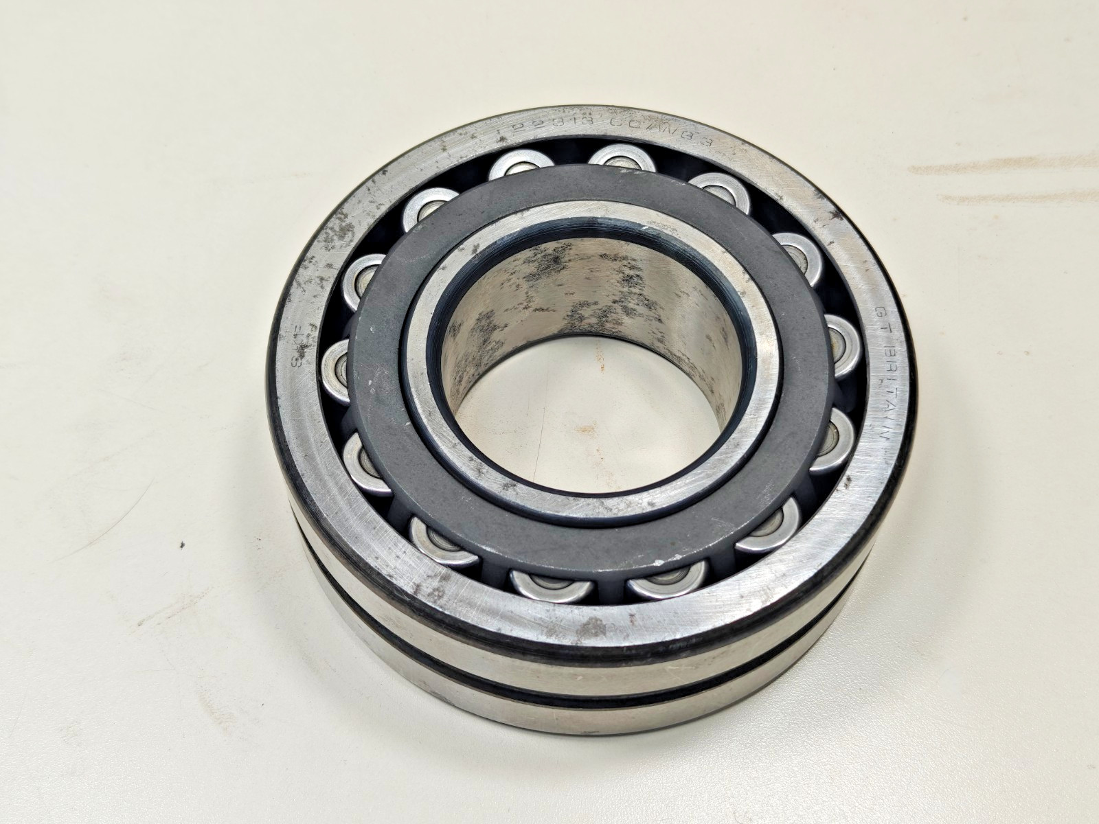 22313 CC/W33 SKF Spherical Roller Bearing 22313CC/W33 Straight Bore 65x140x48mm