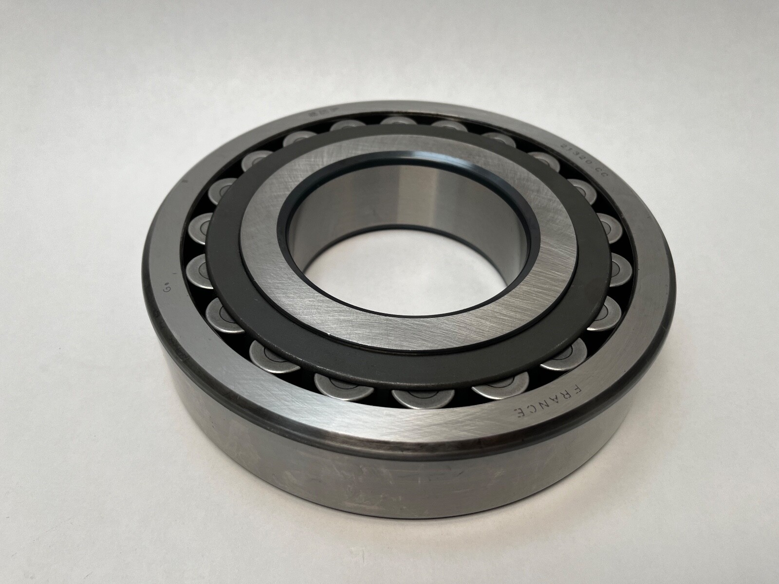 SKF 21320-CC Spherical Bearing 100x215x47 mm 21320 CC France
