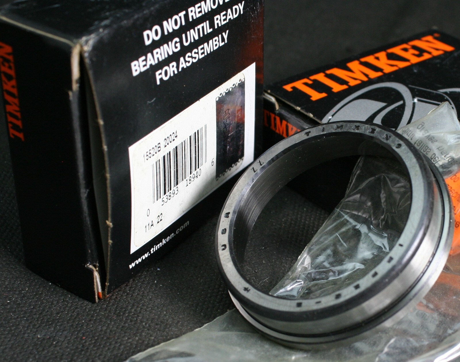 One (1) Timken 15520-B Tapered Roller Bearing Flanged Cup 2-1/4″ OD USA NEW