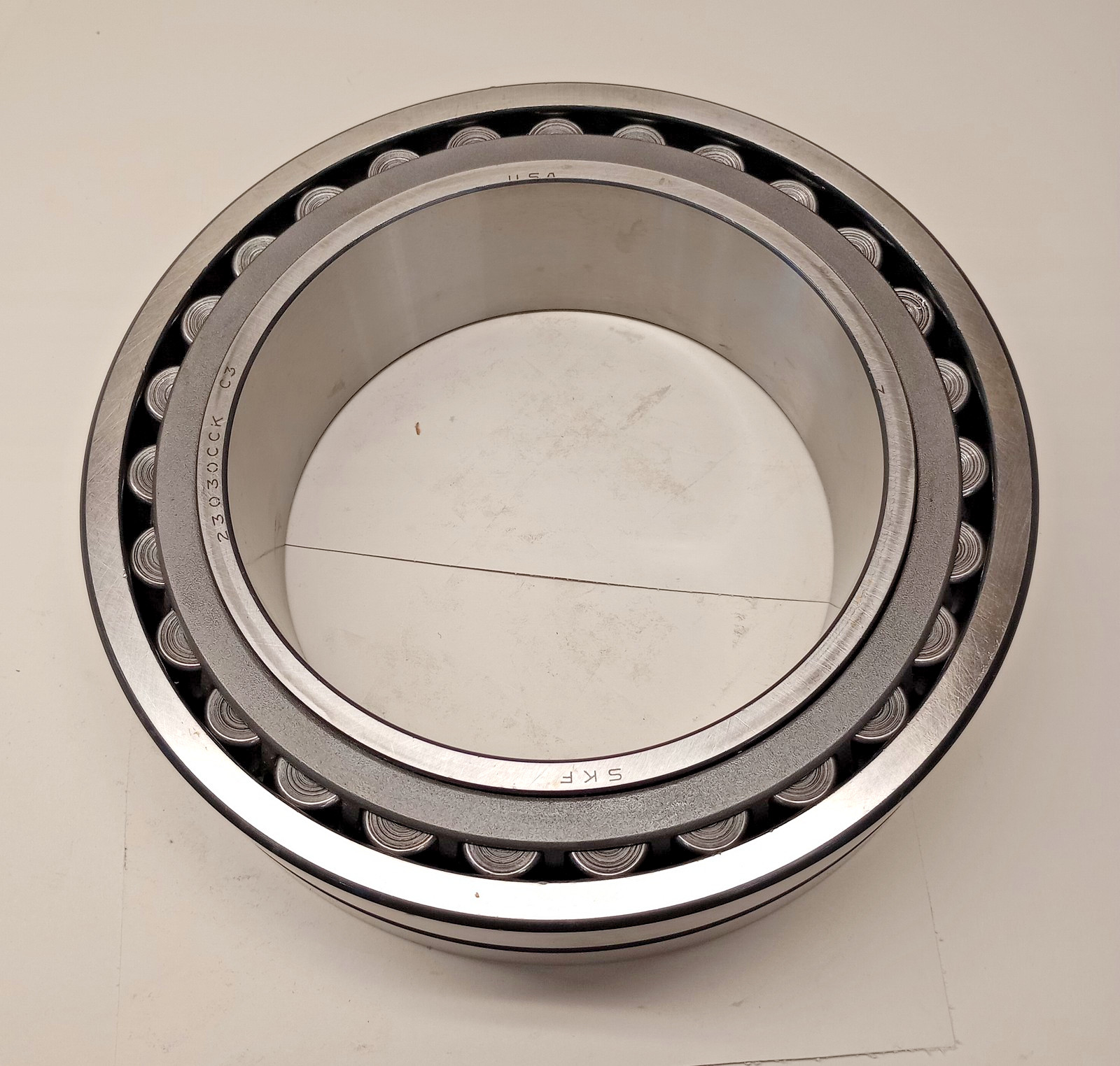 SKF 23030-CCK/C3W33 Spherical Roller Bearing USA taper bore 23030-CCK-C3-CW33
