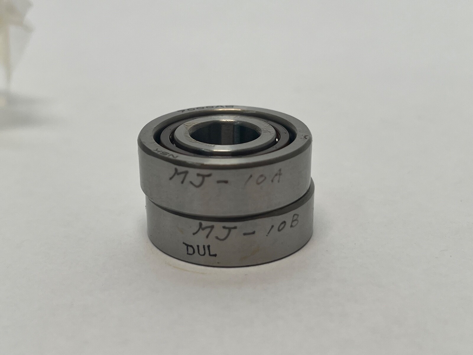 NSK 7000A5TYDULPA1 Bearing 10x26x8 mm 7000E 7000-A5-TY-DUL-PA1 Japan 2 Pcs