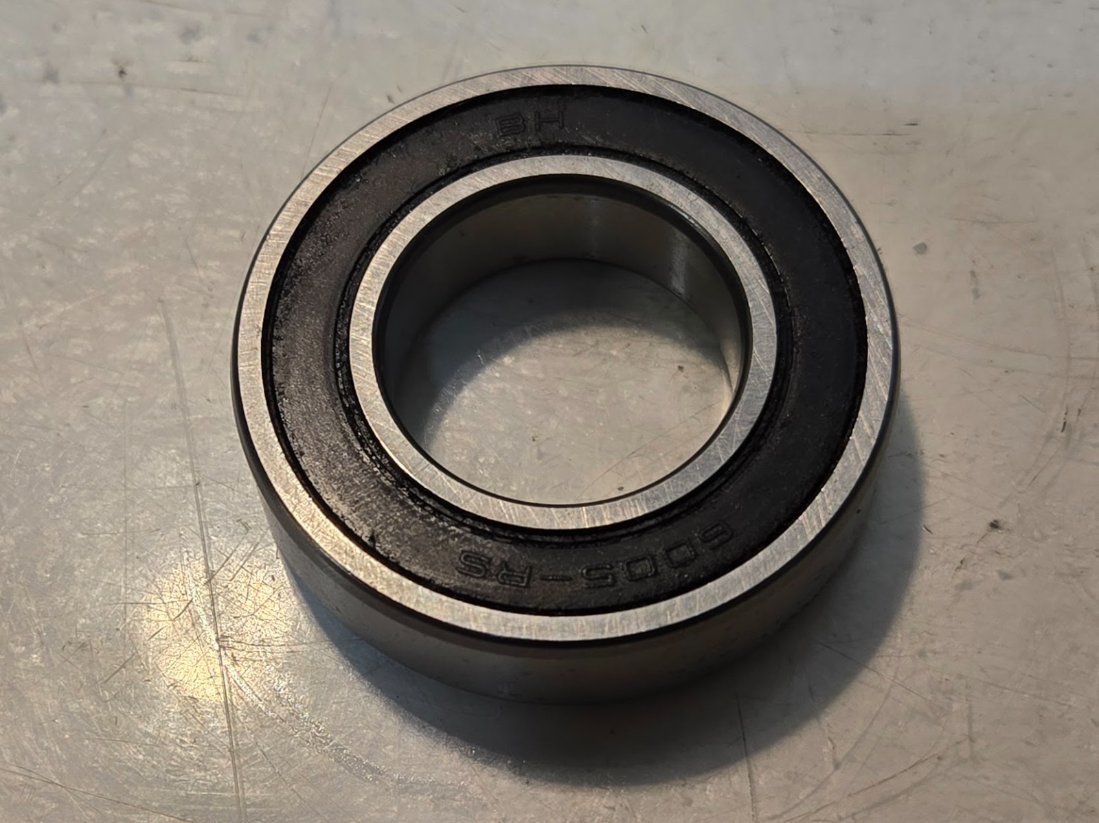 3 Quantity of BH Ball Bearings 6005-RS | 47 mm OD 25 mm Bore 12 mm Thick (3 Qty)
