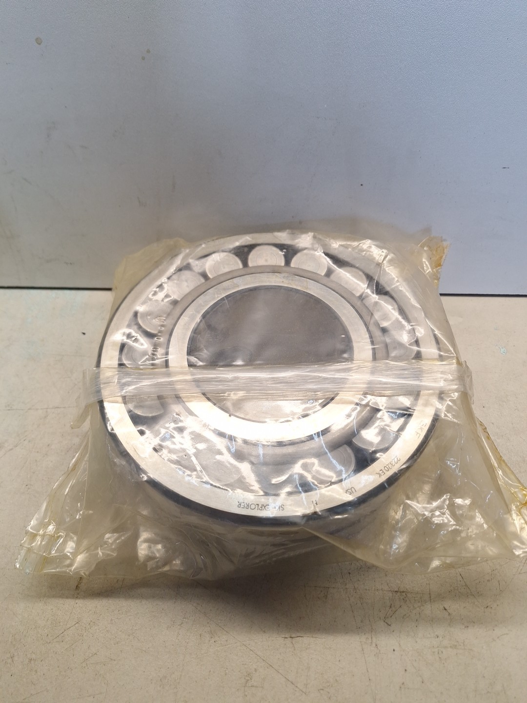 SKF 22320 EK Spherical Roller Bearing NOB