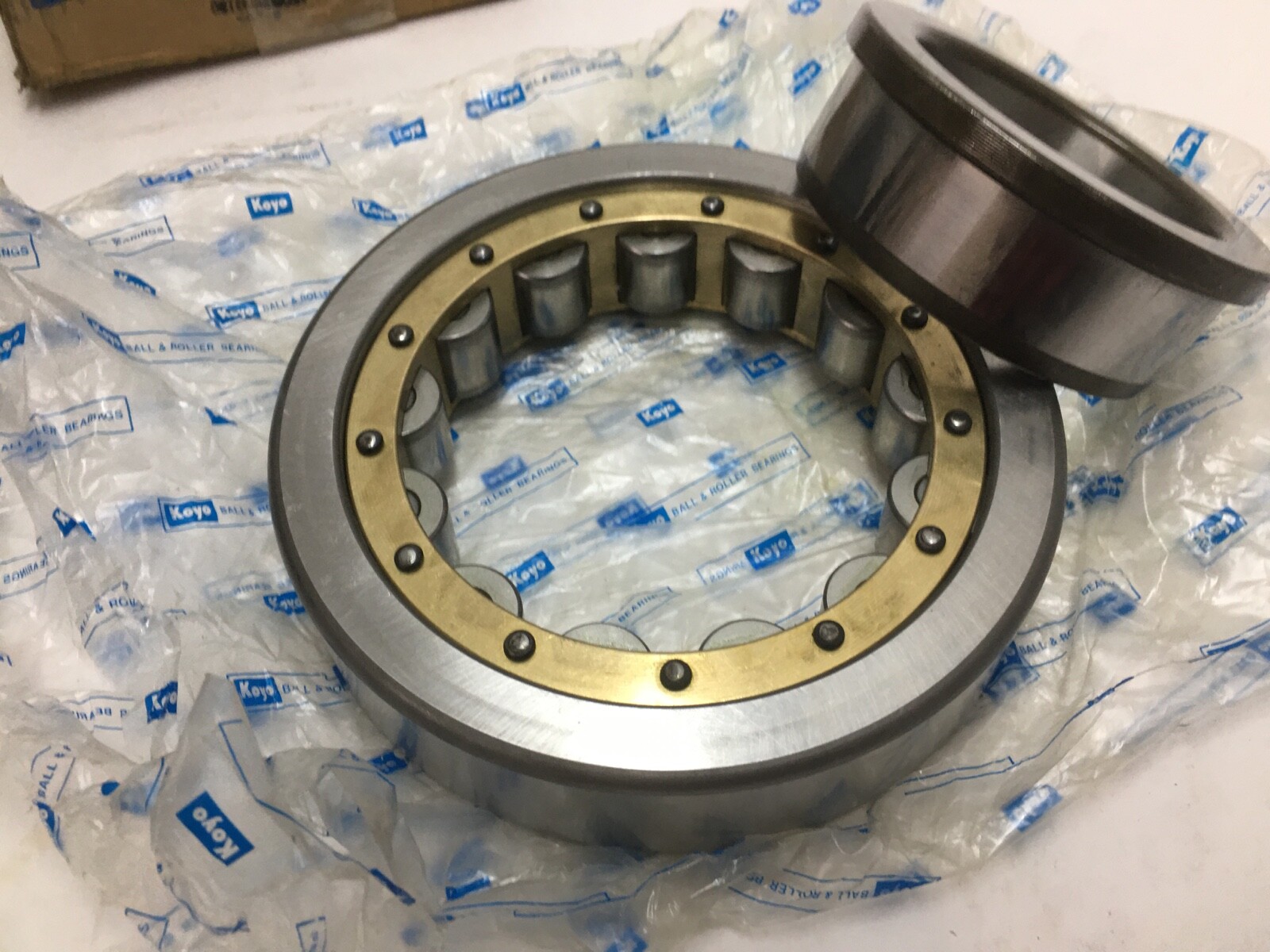 KOYO NJ317C3 Cylindrical Roller Bearing 85x180x41 mm NJ 317 C3 FY NJ317 E EM ECM