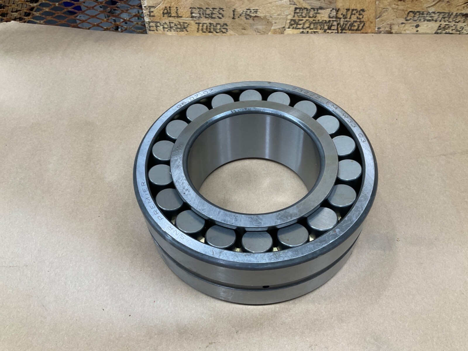 SNR 23222EMW33C3 Spherical Roller Bearing 110x200x70 mm #12A90PR2*IAC