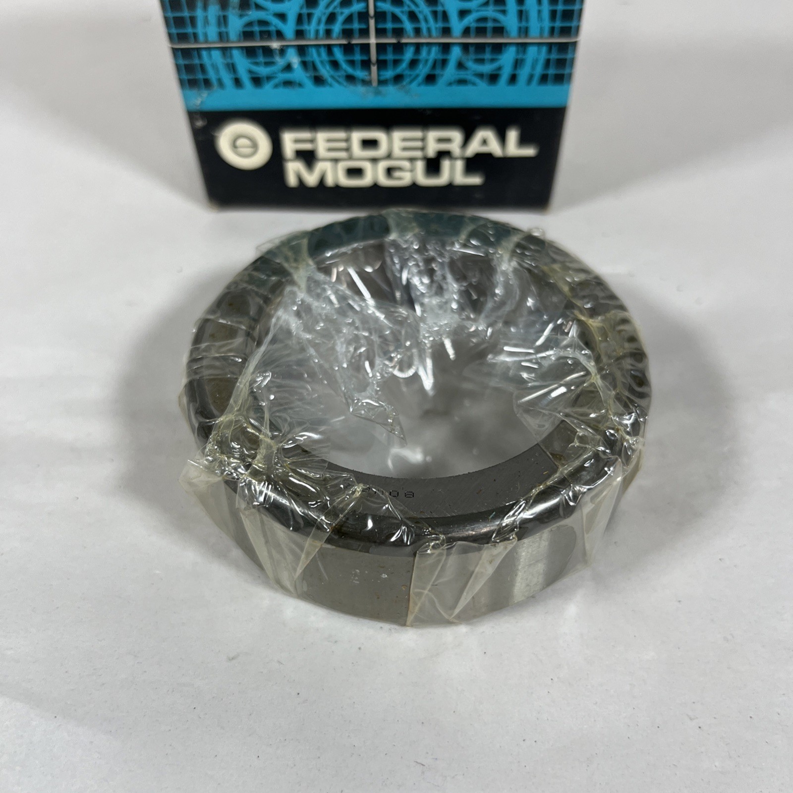 National Federal Mogul HM88510 Tapered Roller Bearing Cup New in Box, NOS