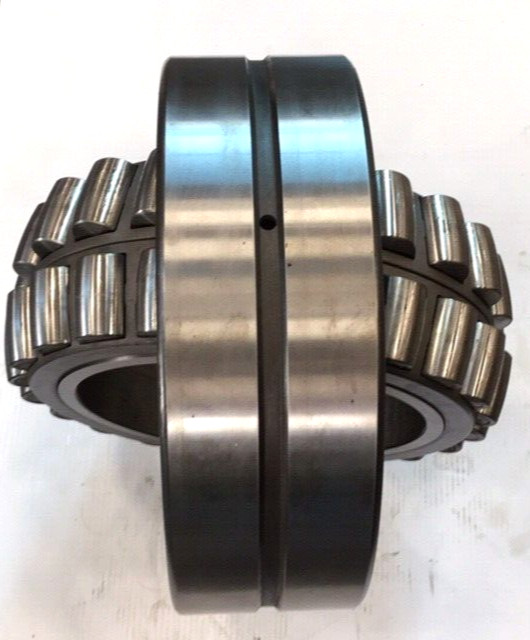 SKF 23148-CKC4 Spherical Roller Bearing 240mm ID X 400mm OD X 128mm W VBJJ
