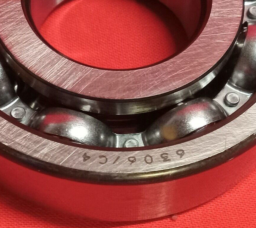 SKF BALL BEARING OD 72MM ID 300 WIDTH 19MM 6306/C4
