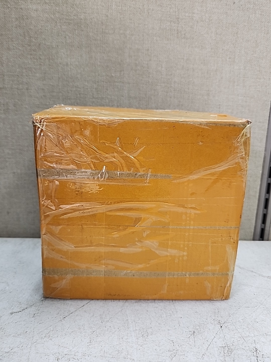 NEW SKF Single Row Ball Bearing 6314 2RS1 C3 HT51
