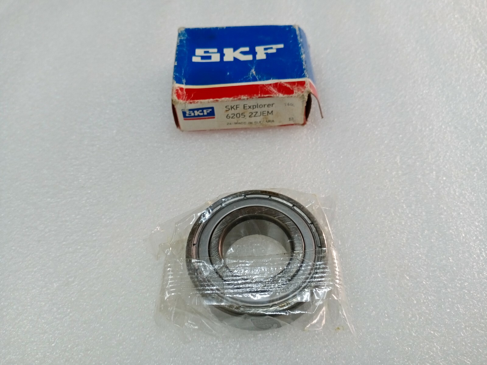 6205 ZZ JEM SKF Explorer Bulgaria Single Row Deep Groove Ball Bearing 6205ZZJEM