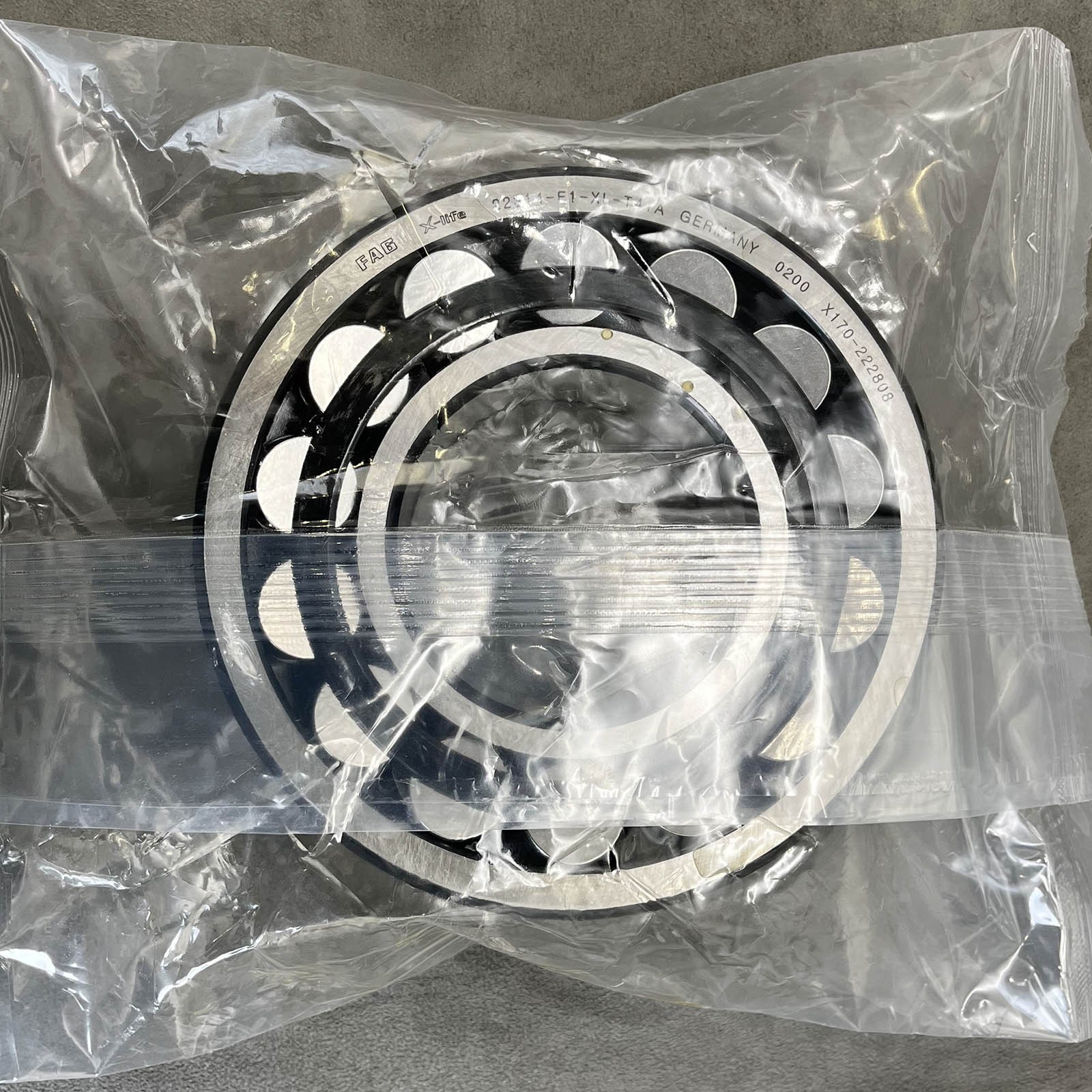 New 22314-E1-XL-T41A Spherical Roller Bearing for FAG (Schaeffler)