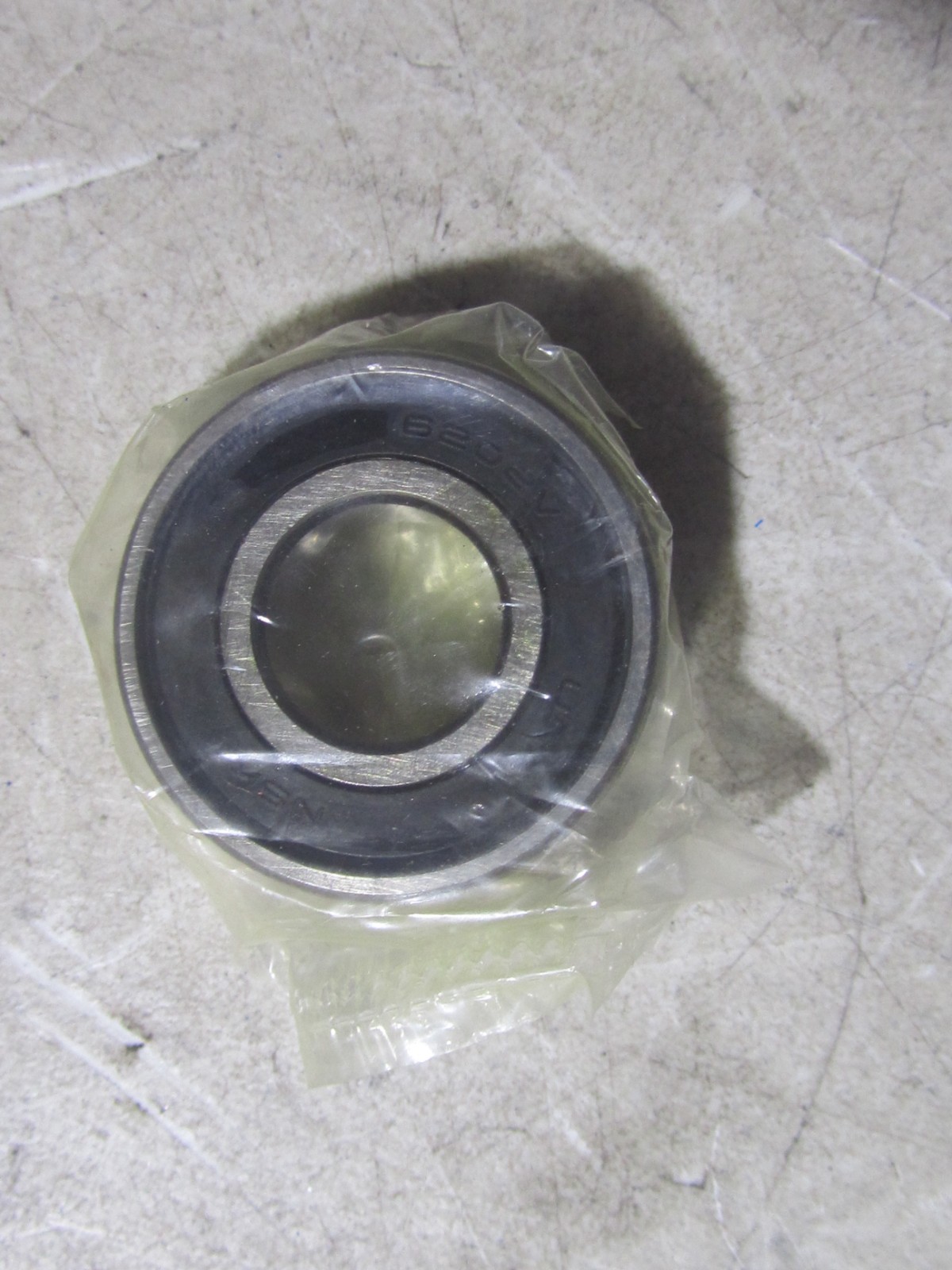 NSK 6202VVC3 15mm X 35mm X 11mm Sealed Bearing Made in USA
