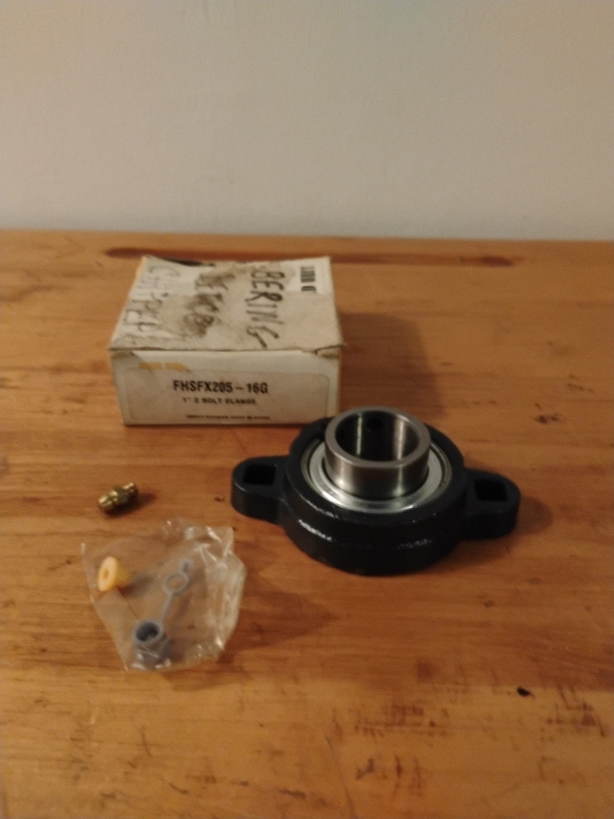 FHSFX205-16G – PEER BEARING – NEW OLD STOCK