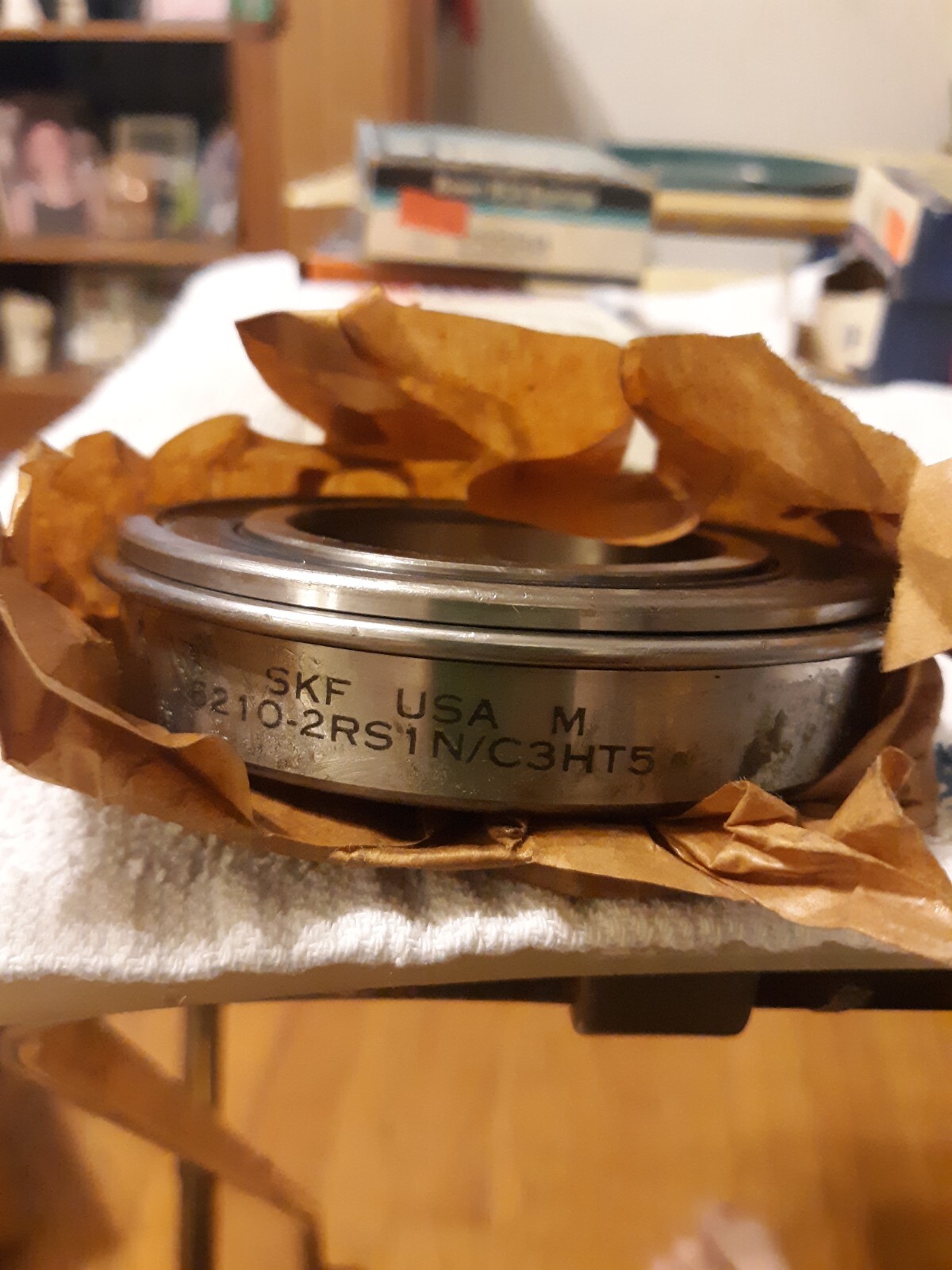 NEW SKF 6210-2RS1N/C3HT5 BALL BEARING W/SNAP RING