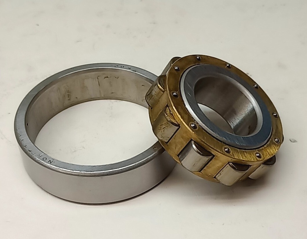Norma Hoffmann 330 Cylindrical Roller Bearing 30mm ID X 72mm OD X 19mm W