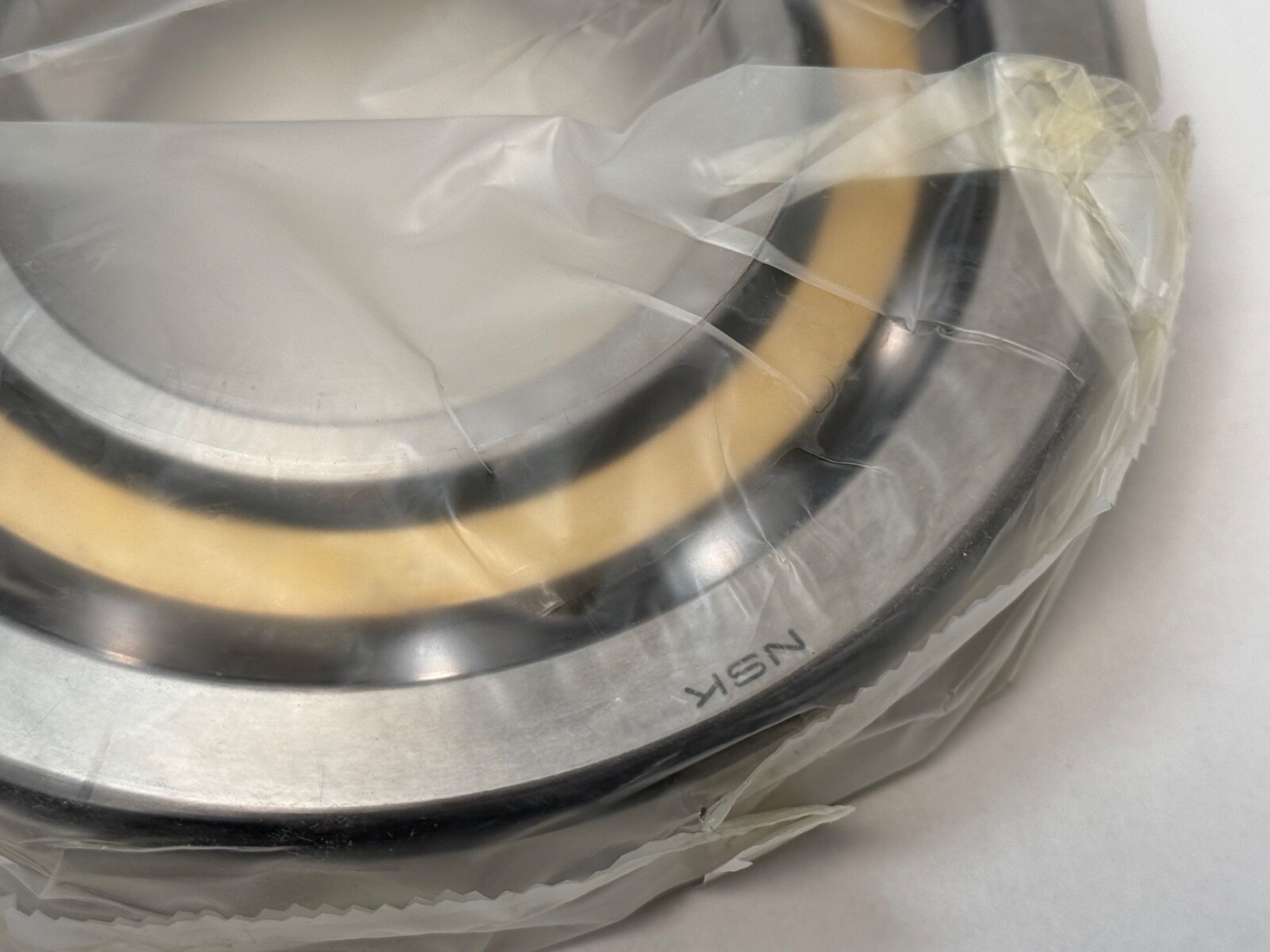 NSK 7317BEAMRSUGAP6 Bearing 7317B-EA-MR-SU-GA-P6 7317-B-MB-SUL-P6 85x180x41 mm