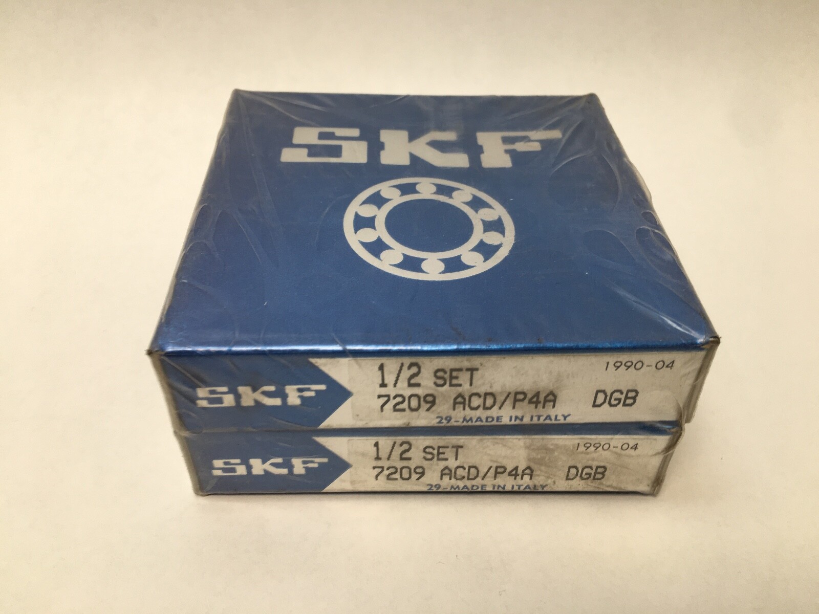 SKF 7209-ACD/P4ADGB Angular Bearing 45x85x19 mm 7209-ACD-P4A-DGB ABEC7 Italy Set