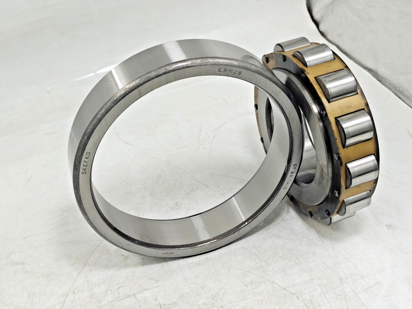 CRM 28 MB SKF Cylindrical Roller Bearing SKF CRM28 / RMS 20 / MRJ 3 1/2