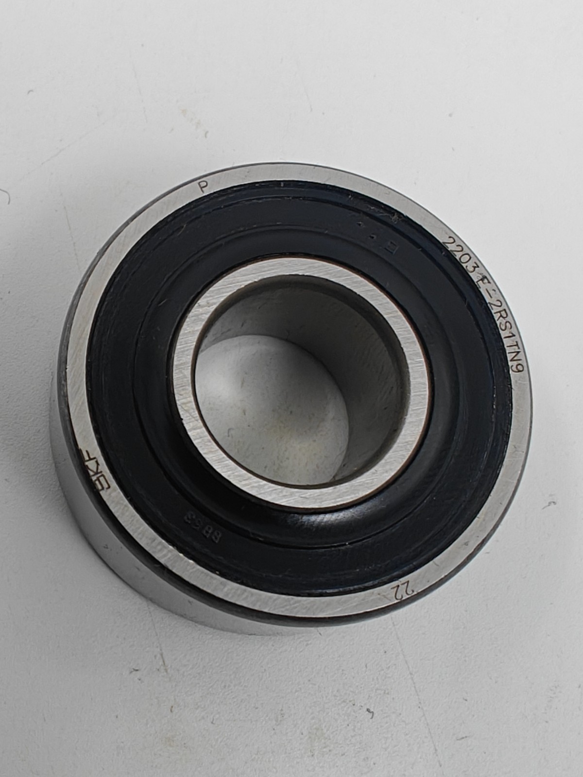 2203 E-2RS1TN9 SKF Double Row Self Aligning Ball Bearing SKF 2203 E 2RS1 TN9