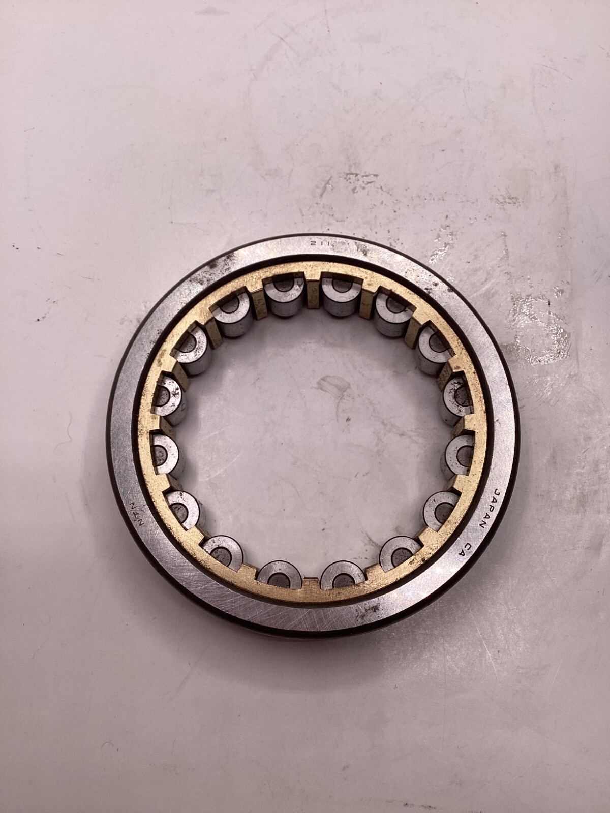 Genuine NTN 211 Cylindrical Roller Bearing Silver Gold