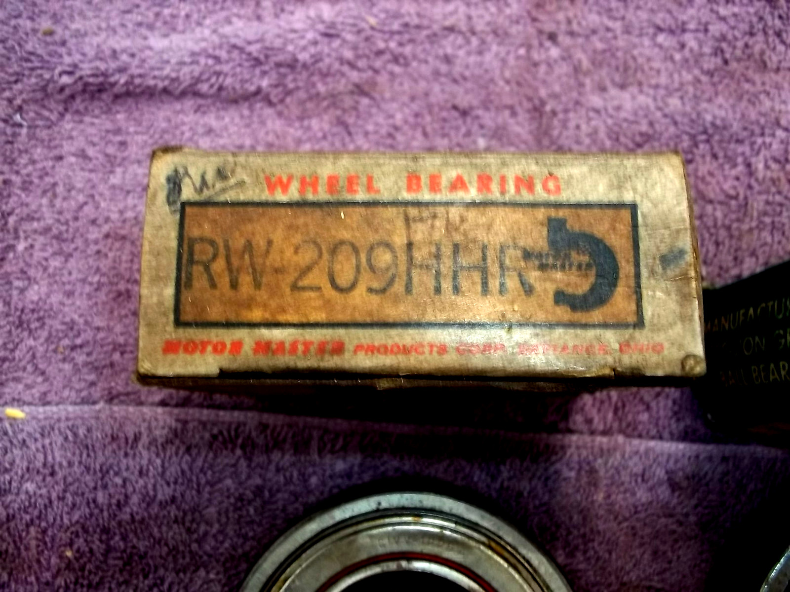 2 – Green RW209HHR wheel bearing ( Ford C1VV-1225A / GM 907225 ) (VP-32)