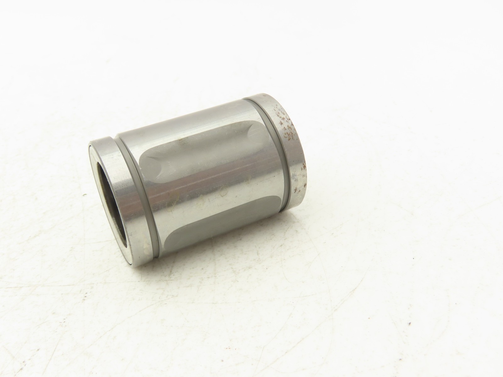 Thomson A162536 Linear Ball Bushing 1″ Shaft Dia 2.233″ OD x 2″ W Lot of 2