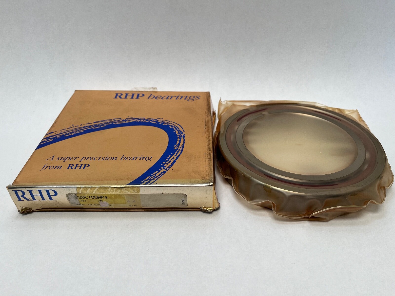 RHP 7020CTDUHP4-1/2PR Bearing 100x150x24 mm 7020-C-T-DUH-P4 England