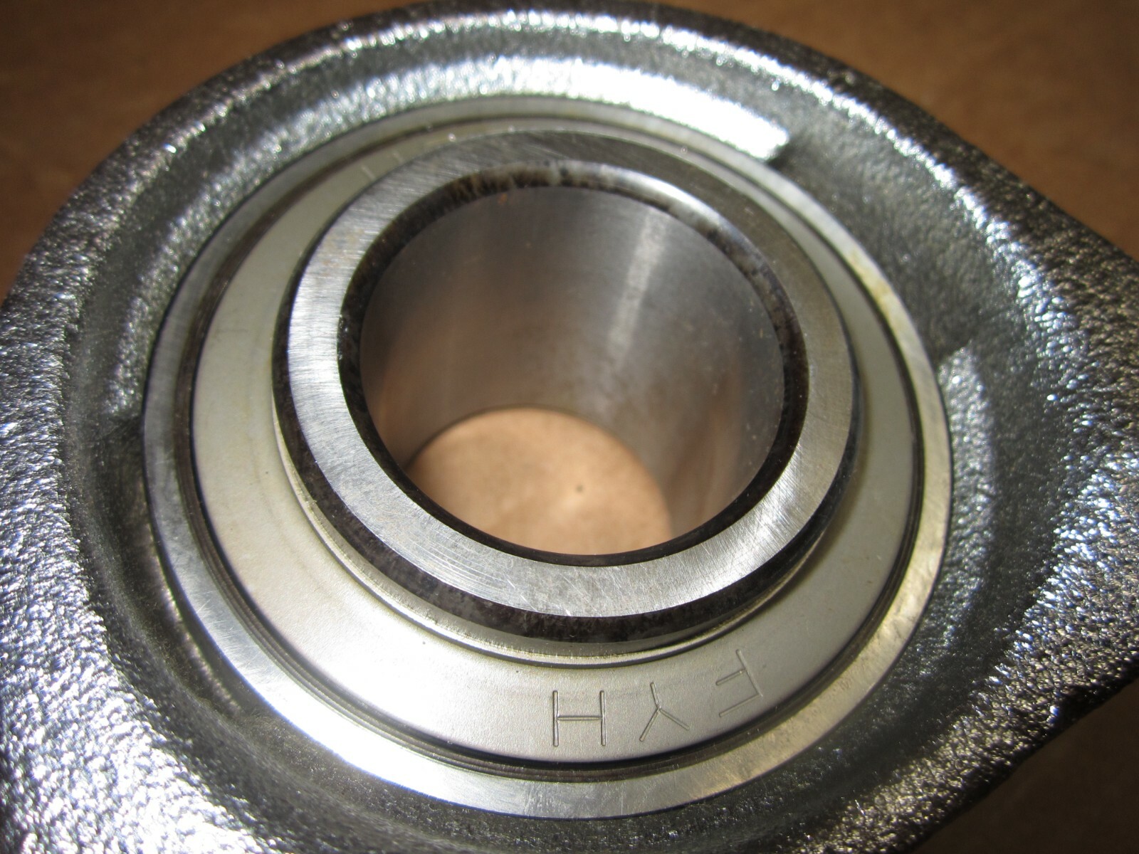 FYH UCP 208 PILLOW BLOCK BEARING