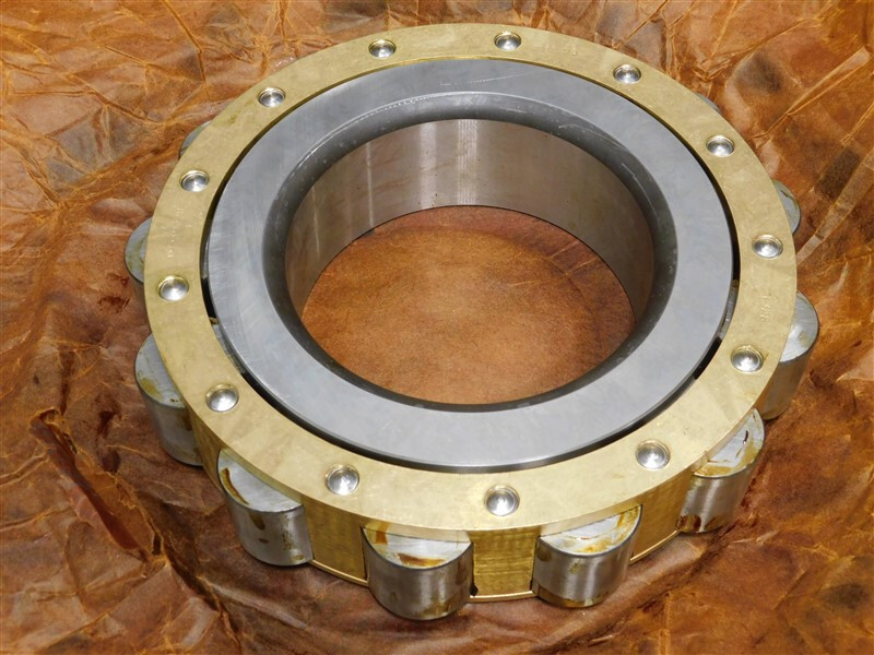 NEW American Roller Bearing Co. CM328W99 5.511in Bore 11.811in OD 2.44in W Rusty