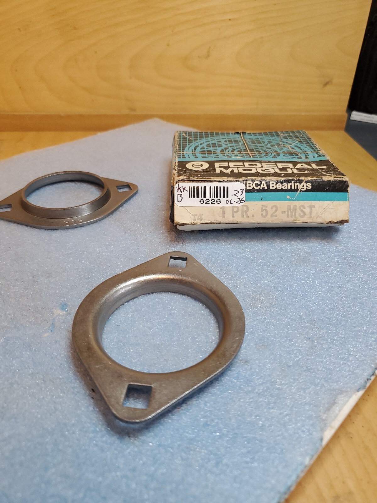 FEDERAL MOGUL #1 PR. 40-MST PAIR OF MOUNTING FLANGES *IN*STOCK* USA*