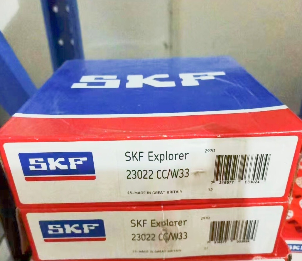 NEW SKF 23022 CC/W33 spherical roller bearings 1PCS #DC
