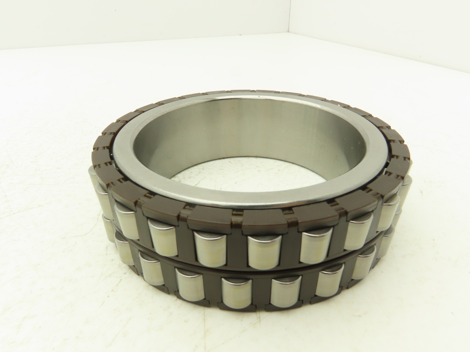 SKF NN3018 KTN9/SP Cylindrical Roller Bearings 90mm ID x 127mm OD x 37mm No Race