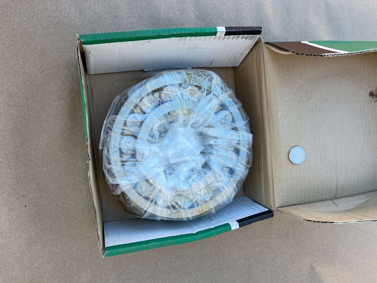 New Pair Rollway Spherical Roller Bearings 22318 MB C3W33 OB52, 90mm bore.