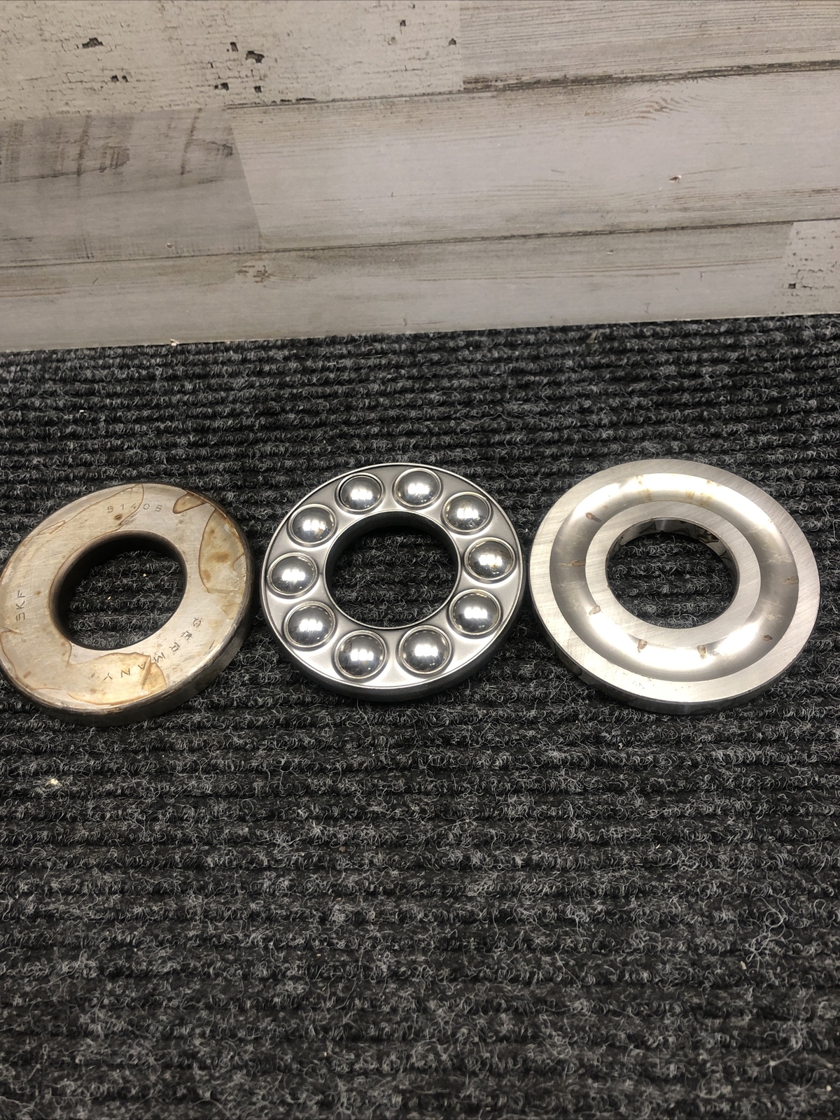 New Open Box SKF 51408 Single Row Ball Bearing 40mmx90mmx36mm