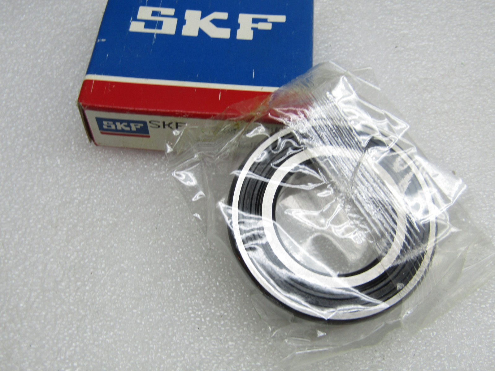 SKF 6006-2RS JEM 30mm X 55mm X 13mm Sealed Bearing
