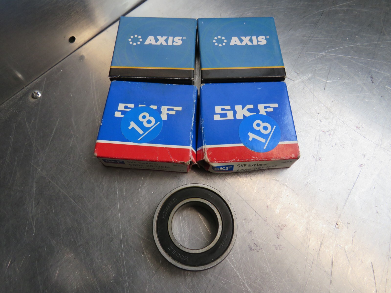 SKF 6005 2RSJEM Bearing Lot of 2 w/ (x2) Axis 6005 2RSC3 & KBC 6005D